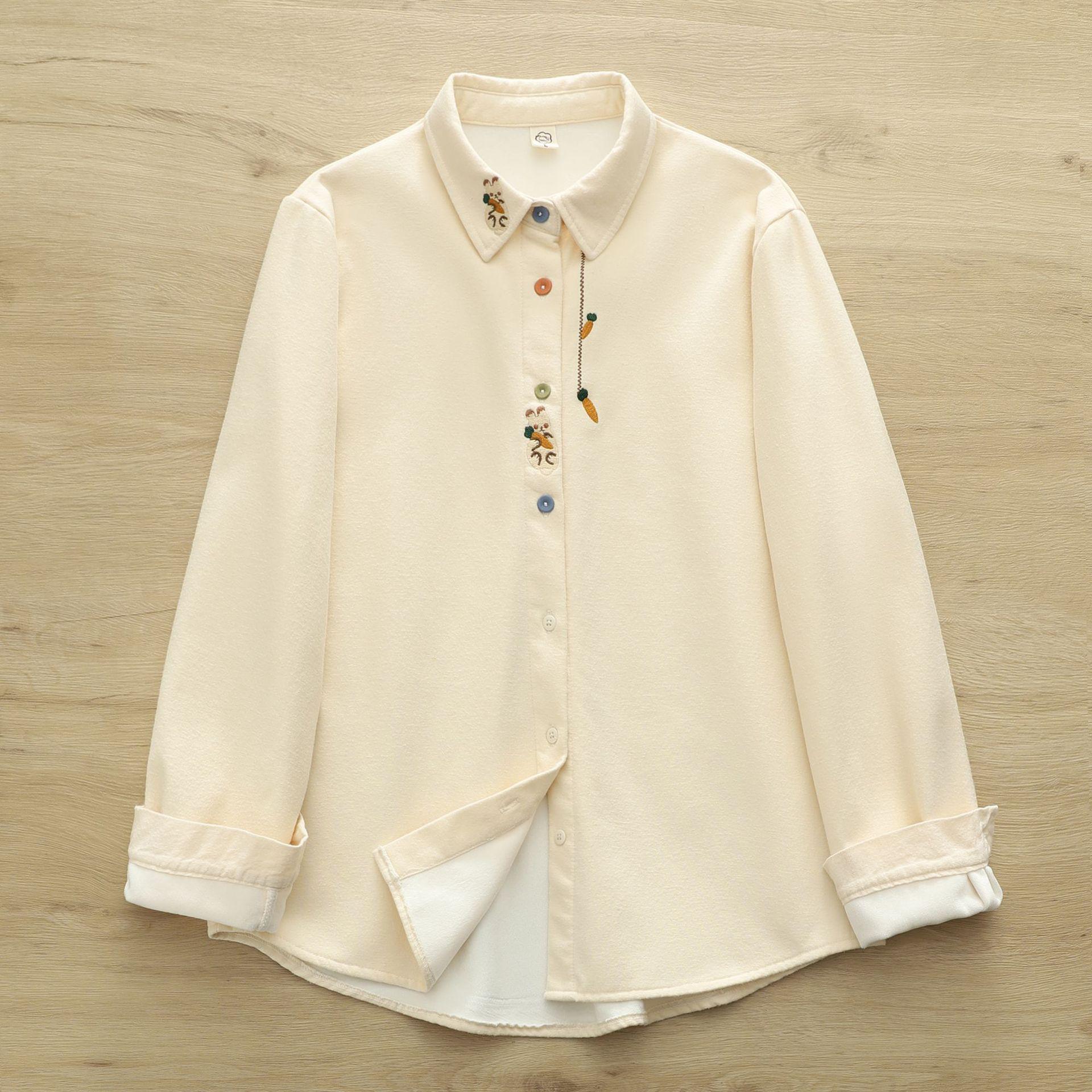 Women s Warm Autumn/Winter Velvet Shirt with Artistic Rabbit & Radish Embroidery Large абрикосовый