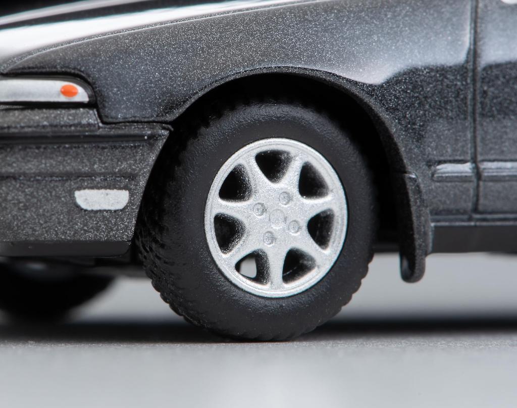 Tomytec Tomica Limited Vintage Neo LV-N319b Nissan Cefiro Cruising Gray M 1990 Model (Assembled)