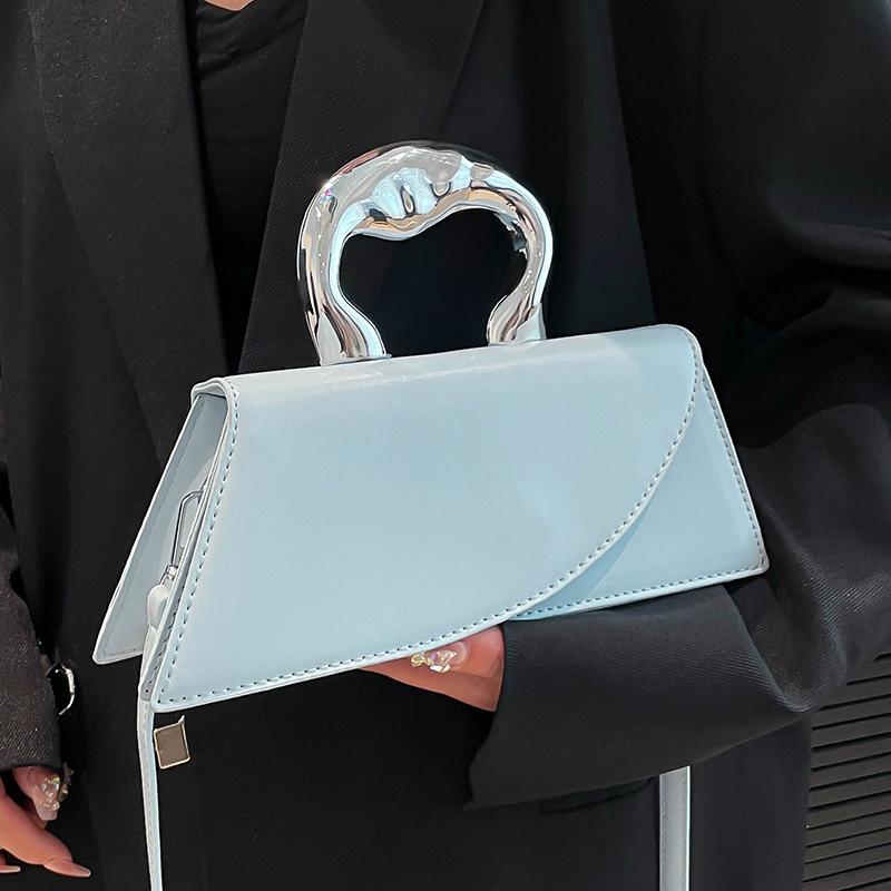 This year's new product trend niche design texture portable small square bag fashion temperament versatile women's casual messenger bag