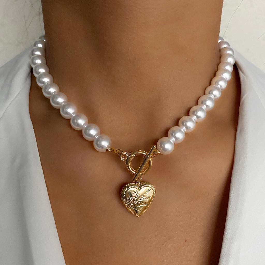 Collana Trendy con Ciondolo a Cuore per Donna - Catena Minimalista per la Clavicola con Chiusura OT per uno Stile alla Moda