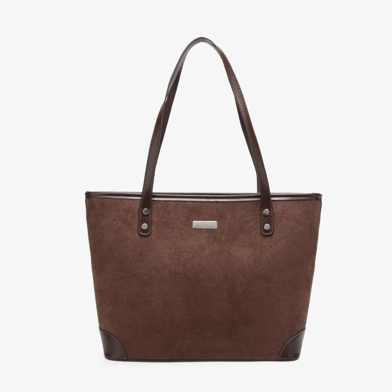 Fashion and leisure large-capacity tote bag women's new large bag texture matte niche commuter shoulder bag