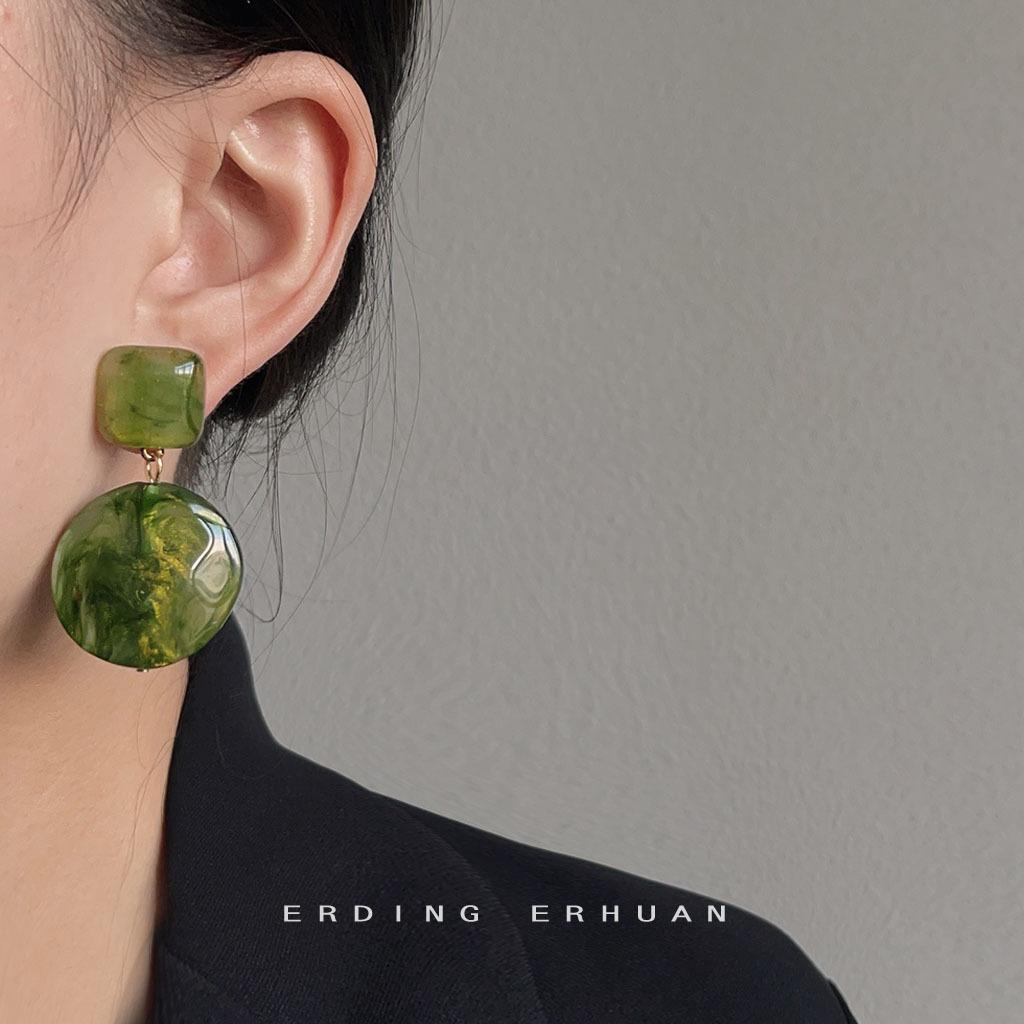 Hong Kong style exaggerated green geometric earrings literary and fresh smudging square circle handmade temperament ear jewelry