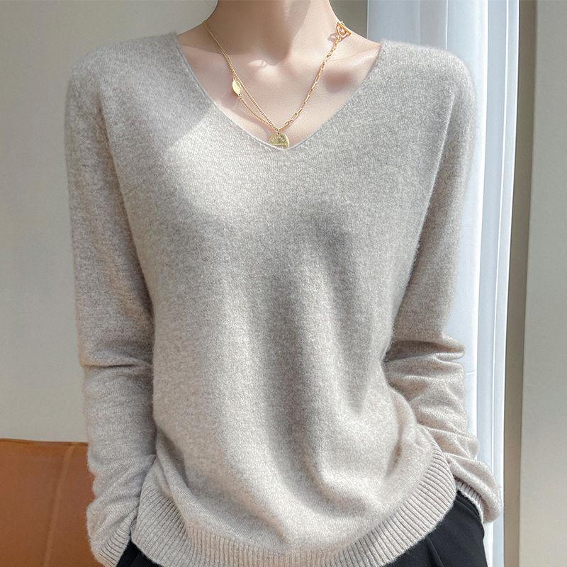Women's V-Neck Wool Sweater: Autumn/Winter Loose-Fit, Solid Color Knit Pullover with Long Sleeves