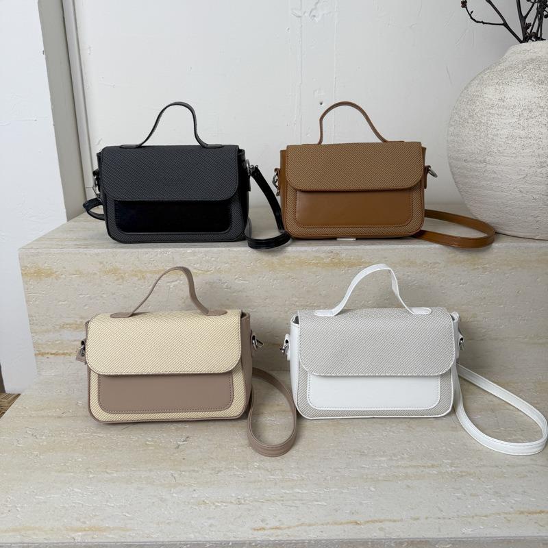 Fashion Bag Women's New Spring and Summer Simple Temperament Small Square Bag Texture Niche Single Shoulder Oblique Span Bag