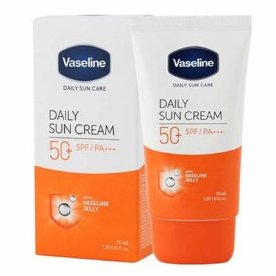 A Natural Sunscreen That Moisturizes the Skin Like a Water Droplet, 50ml (WD24E72)
