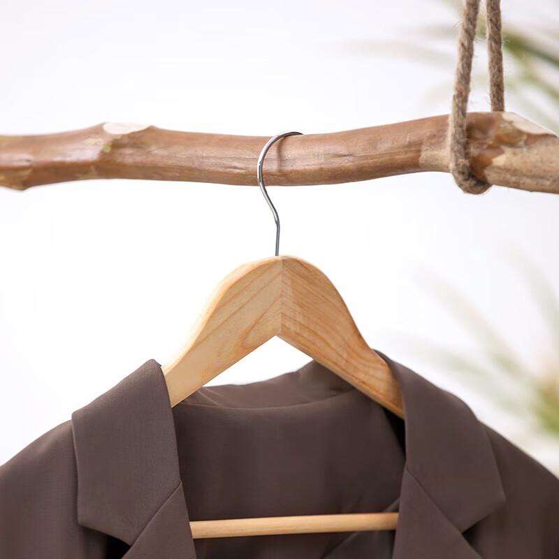 Chahua Solid Wood Anti-Slip Hangers (Set of 3)