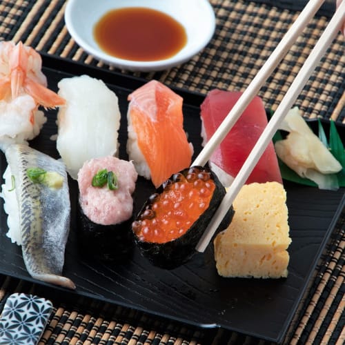 Strix Design Disposable Chopsticks, 30 Pairs, 20.3cm, Birch Wood, Individually Wrapped, Damask Pattern, Perfect for Entertaining, Parties, and Hygieni