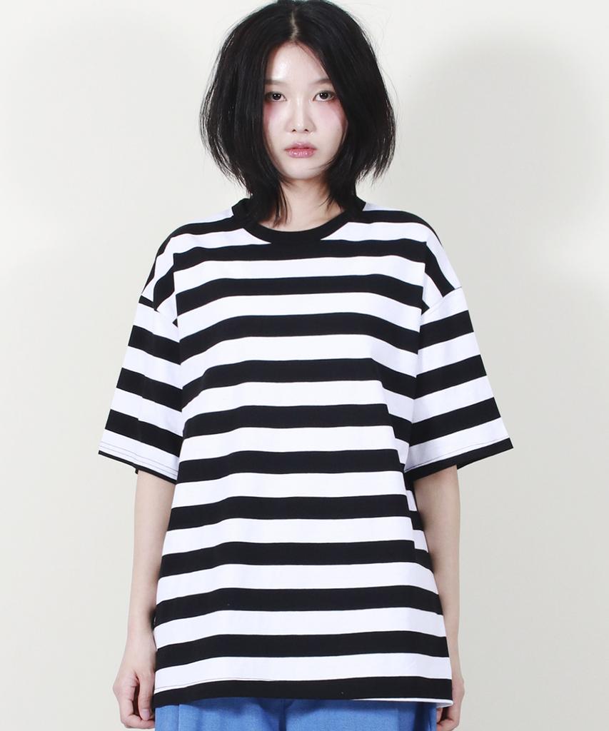 Deumakeu Bold Stripe Oversized Short Sleeve T-Shirt Black