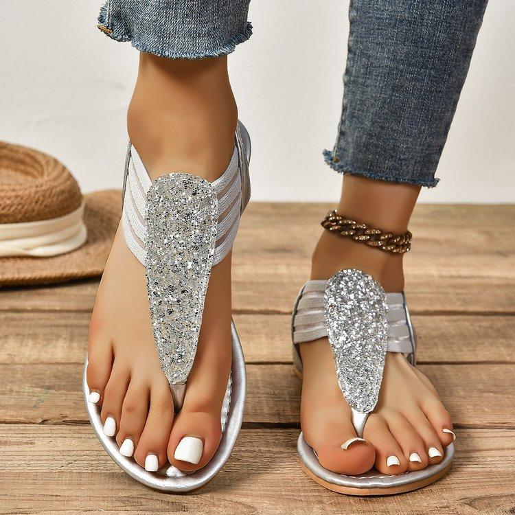 New Flat-bottomed Rhinestone Pinch Comfortable Versatile Beach Sandals Women's European, American and Large-size Women's Shoes