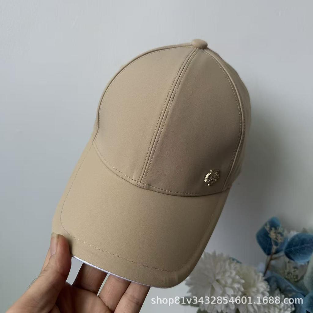 European and American hard top metal label baseball cap women's four-season models show a small face, fashionable foreign style sunscreen cap tide