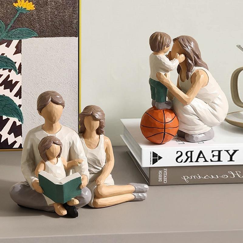 Creative Figurine Statue Desktop Decor for Living Room Wedding Gift Home Decoration Craft Art