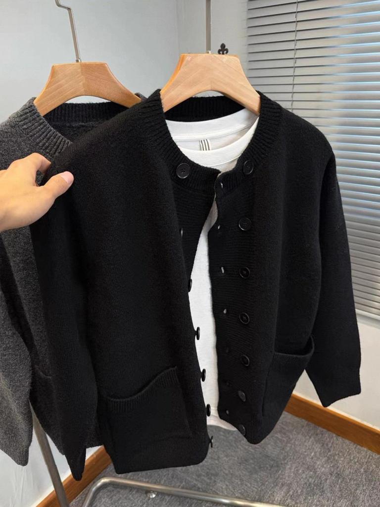 Men's Classic Versatile Round Neck Knit Cardigan: High-End Double-Breasted Casual Sweater