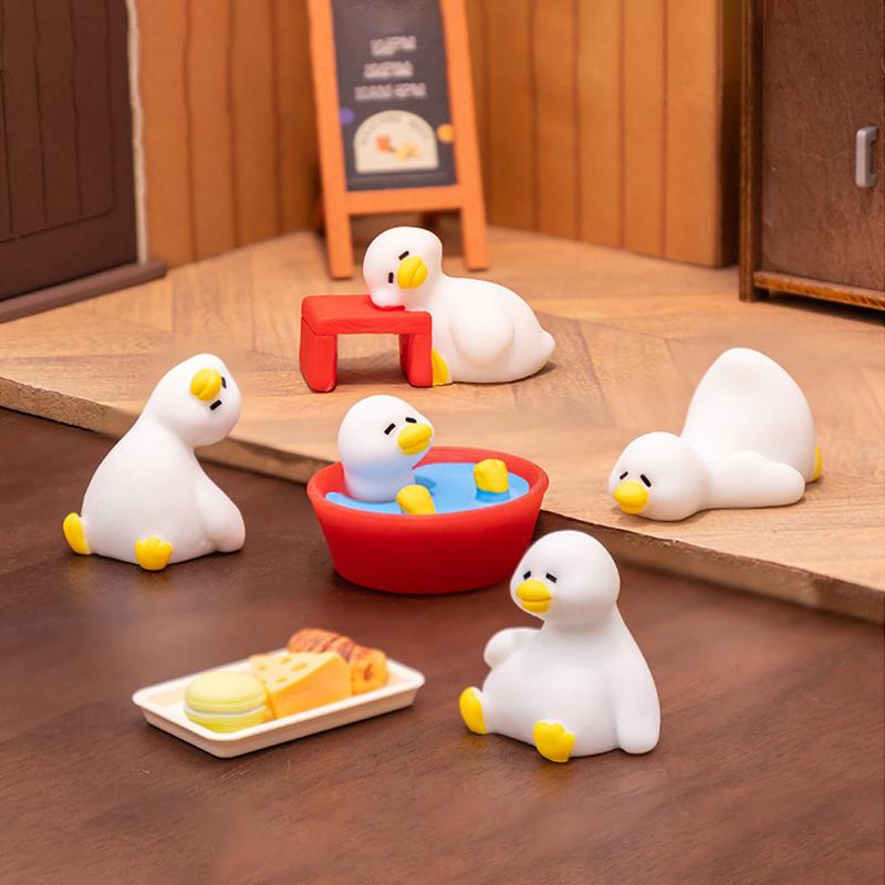 7Pcs Cute Lazy Duck Mini Resin Figurines Multi-Pose Small Statues for Desktop Fairy Garden Home Decor Party Favors