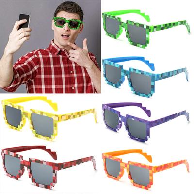 Occhiali da sole quadrati alla moda Pixel Mosaic occhiali da sole non polarizzati Cosplay Game Retro Life occhiali da vista unisex