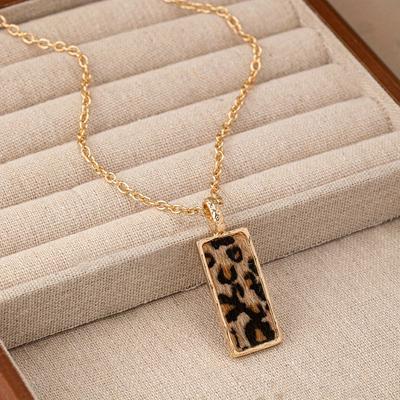 Simple Leopard Print PU Leather Rectangular Pendant Necklace Long Sweater Chain Vintage Western Style Jewelry