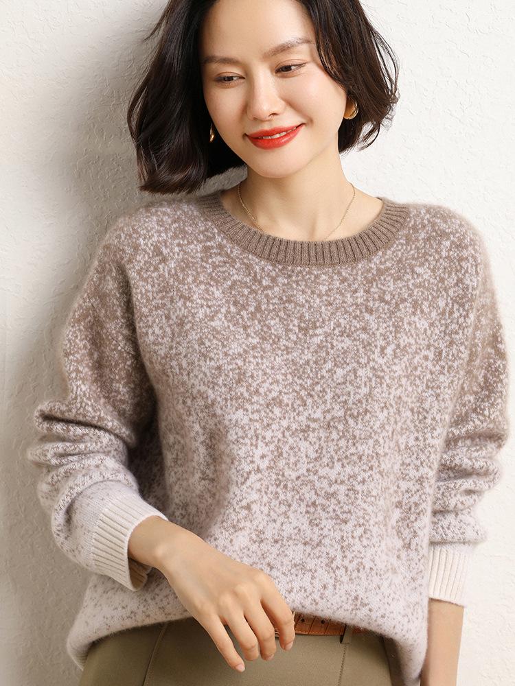 2025 Fall/Winter Women's Luxury Cashmere Gradient Knit Pullover Sweater