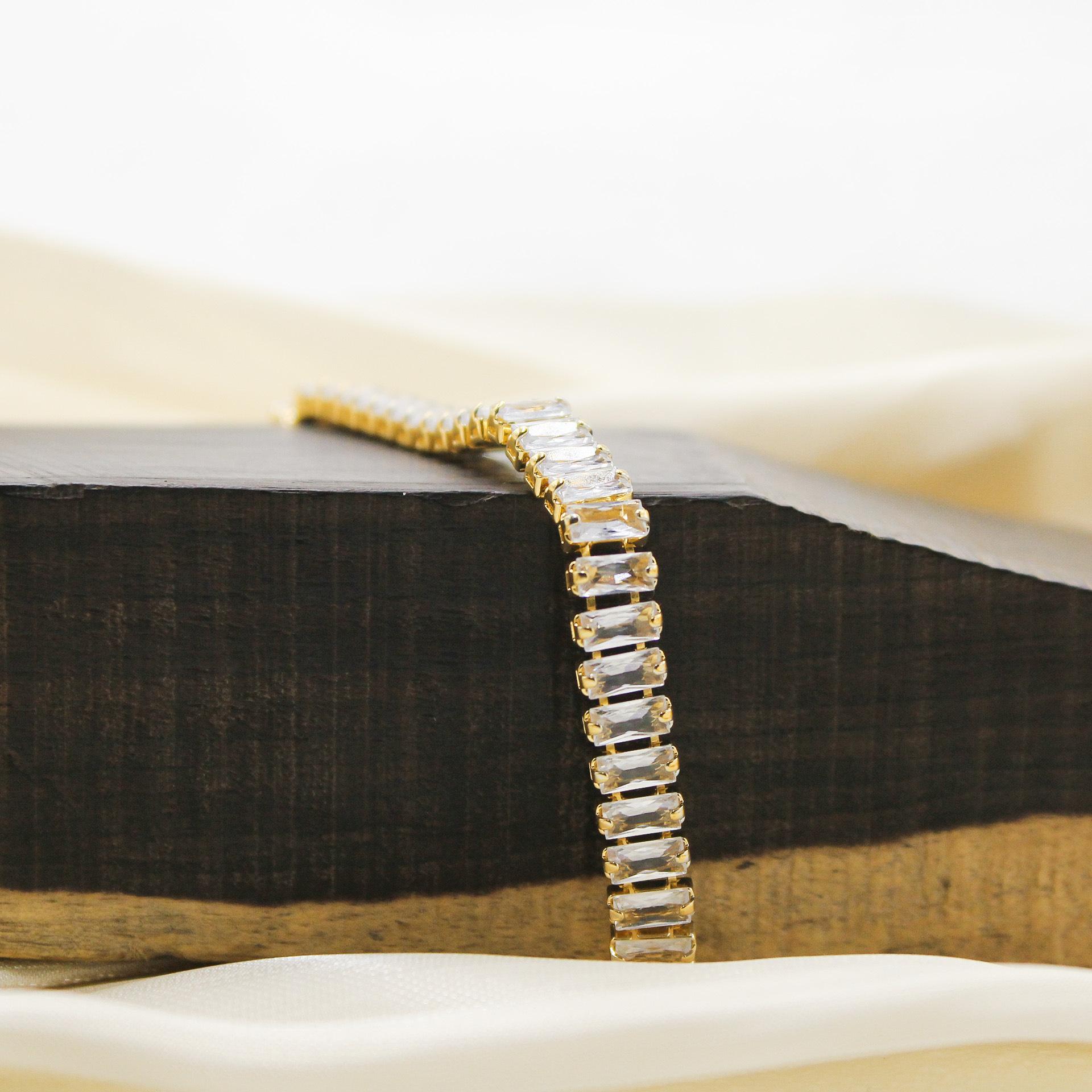 Hot Synthetic Zircon Geometric Bracelet Girls Jewelry Niche Bracelet Bracelet Light Luxury High Sense