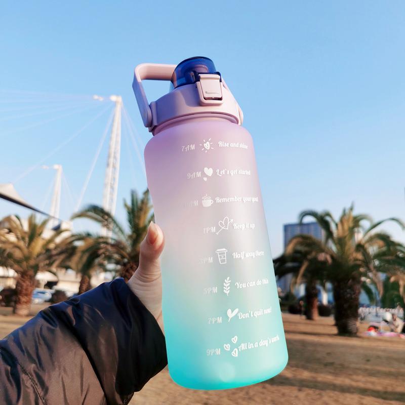 2000ml Portable Gradient Frosted Sports Water Bottle with Bouncing Straw