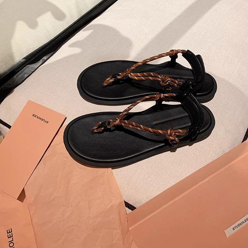 

Виноградная мать сверкающие стразы ~ римский стиль плоский низ веревочный узел универсальные пальцы на шлепанцах сандалии женские летние модели 40