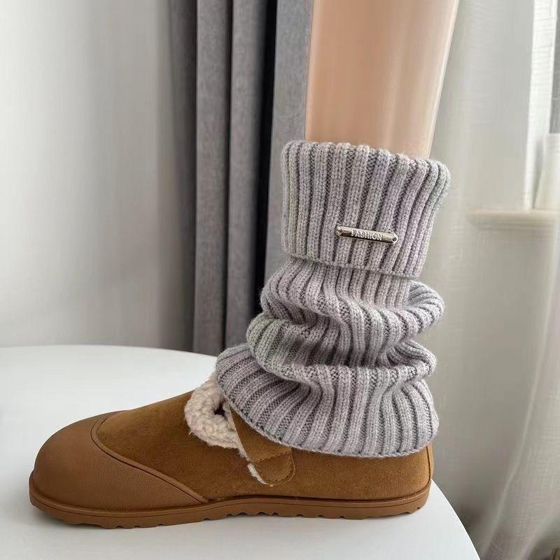 Japanese Style Metal Logo Milky White Cashmere Leg Warmers for Women, Autumn/Winter, American Retro Coffee Brown Fold-Over Slouchy Leg Warmers