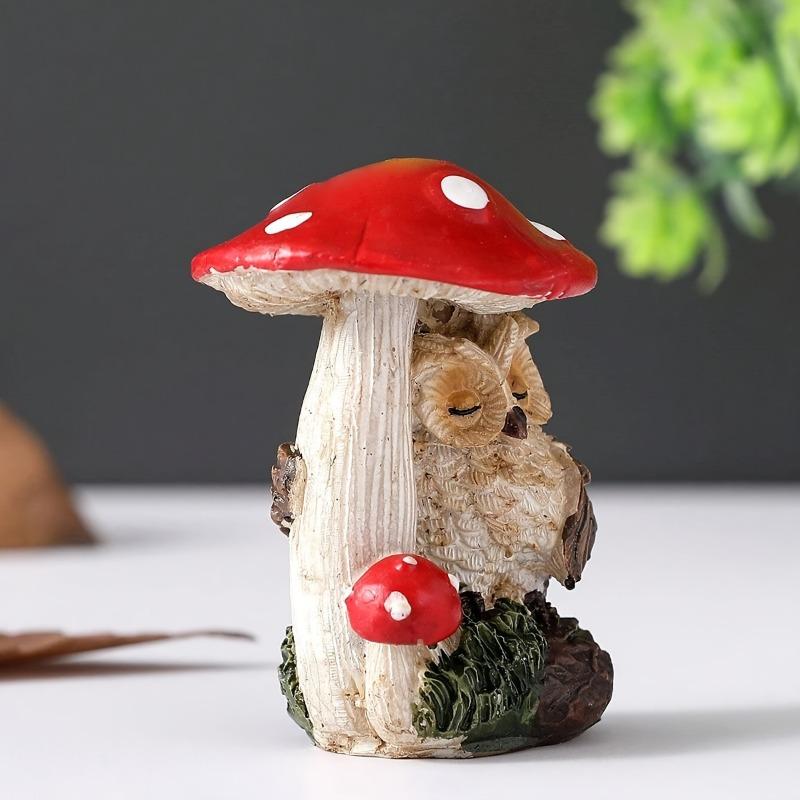 Owl and Mushroom Design Decorative Craft Creative Resin Home Decor for Indoor and Outdoor Use