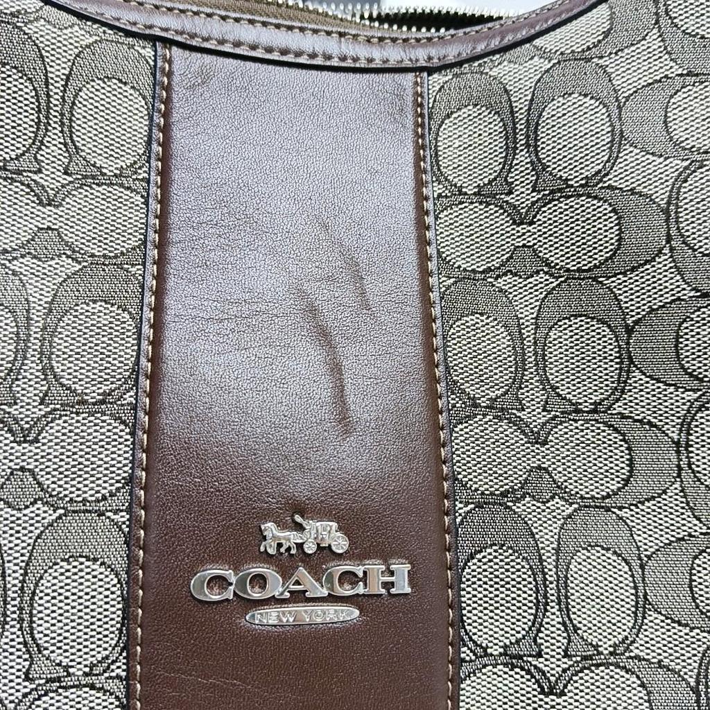 [Pre-Owned] Carmen 29 Signature Jacquard Zip Closure Smooth Leather Tote Shoulder Bag Large - Excellent #1WD3L03