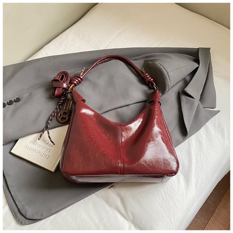 Fashionable Retro Niche Commuter Tote Bag with Large Capacity and Single Shoulder Strap Design Casually