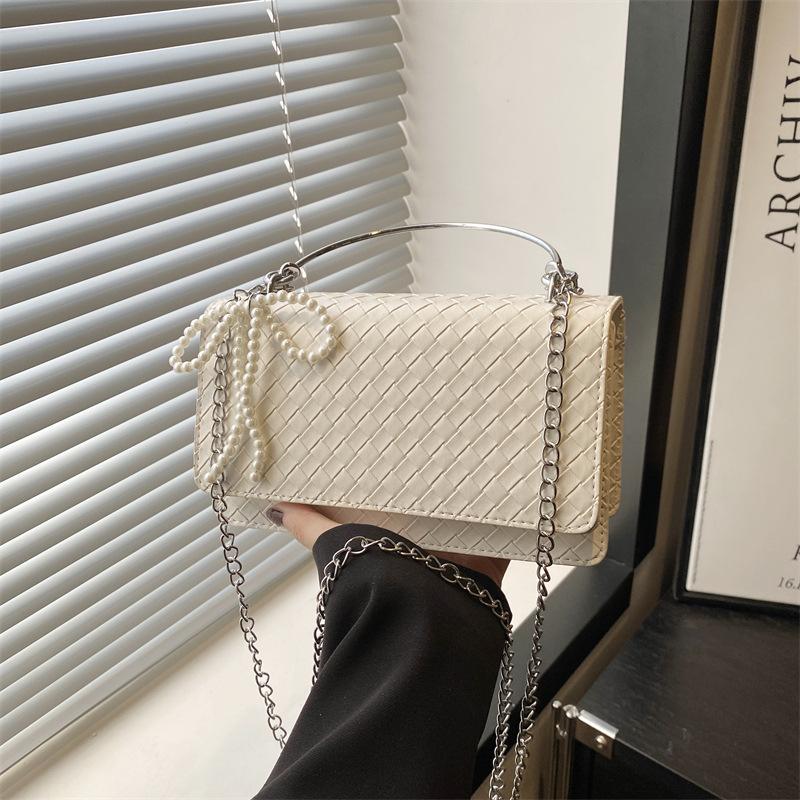 

Весна и лето новая модная маленькая квадратная сумка портативная на плечо подмышку простая повседневная сумка-мессенджер женская белый