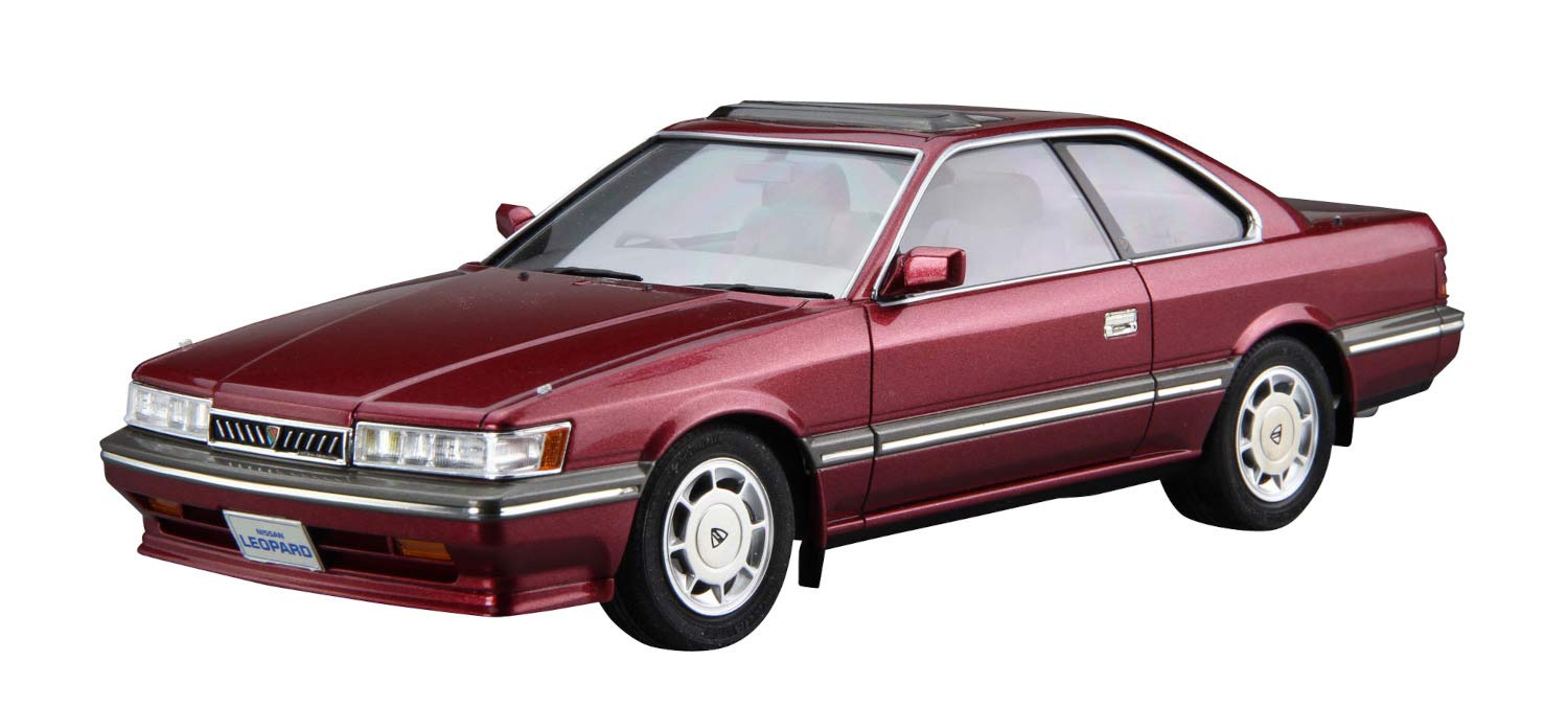 

Aoshima Bunka Kyozai Scale The Model Car Series 61 Nissan UF31 Leopard Altima 1986 Plastic Model 1/24 No. 3.0