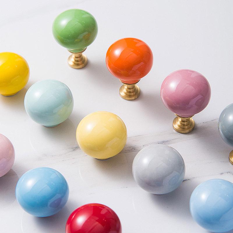 Maniglia Rotonda Semplice Moderna in Ceramica per Armadi e Mobili per Bambini
