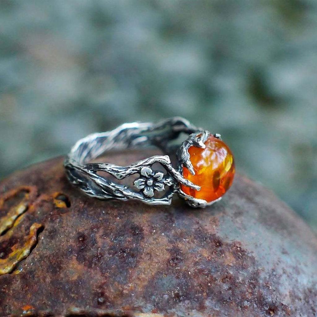 Ethnic Style Inlaid Amber Beeswax Ring Exquisite Orange Transparent Stone Ring
