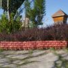 Lawn Border Fencing Plastic Garden Retaining Fence Brick Look Edging Outdoor Landscape Decorative Picket Panel for Flower Beds Paths Lawns Yard