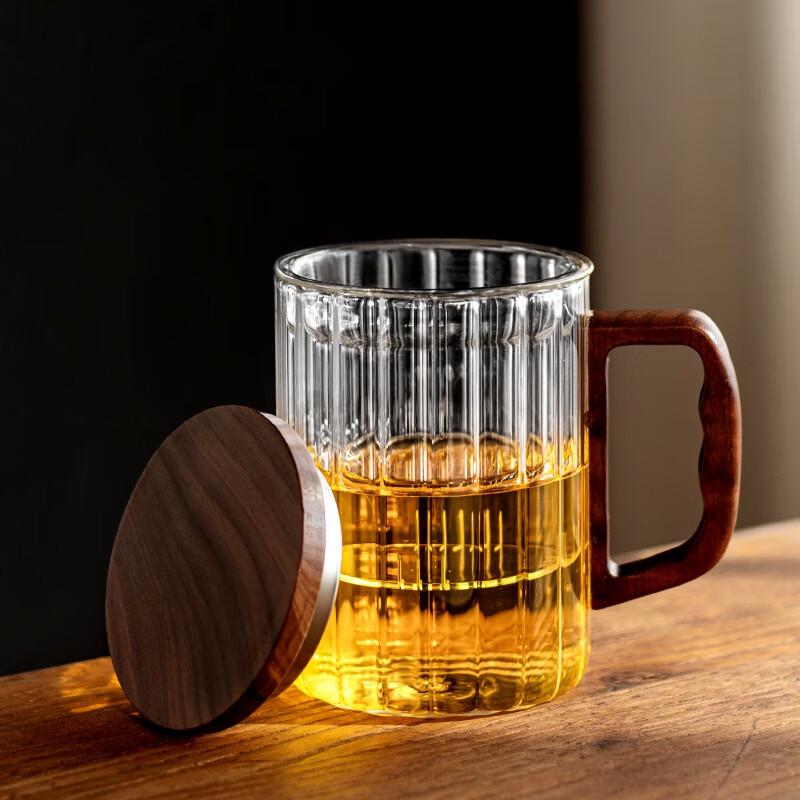 

Zhenqi Vertical Stripe Glass Tea Infuser Mug with Wooden Handle