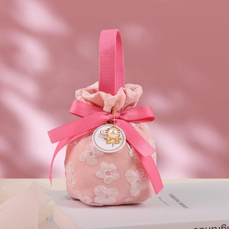 Hochzeits-Süßigkeitstüten im chinesischen Stil und knitterfreie Handtaschen-Gastgeschenke