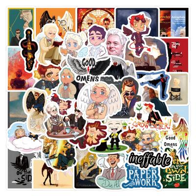 60 Adesivi Impermeabili a Fumetti Good Omens per Decorazione: Perfetto per Tazze dell'Acqua, Cancelleria e Computer