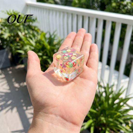 Relaxing Cube Toys Clear Stress Sensory Toy, Anxiety Relief Ice Squeeze Handheld Relievers Christmas Animal Fruit Sequins Filled Toy Portable