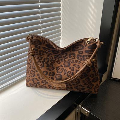 Damentaschen – Geräumige Taschen