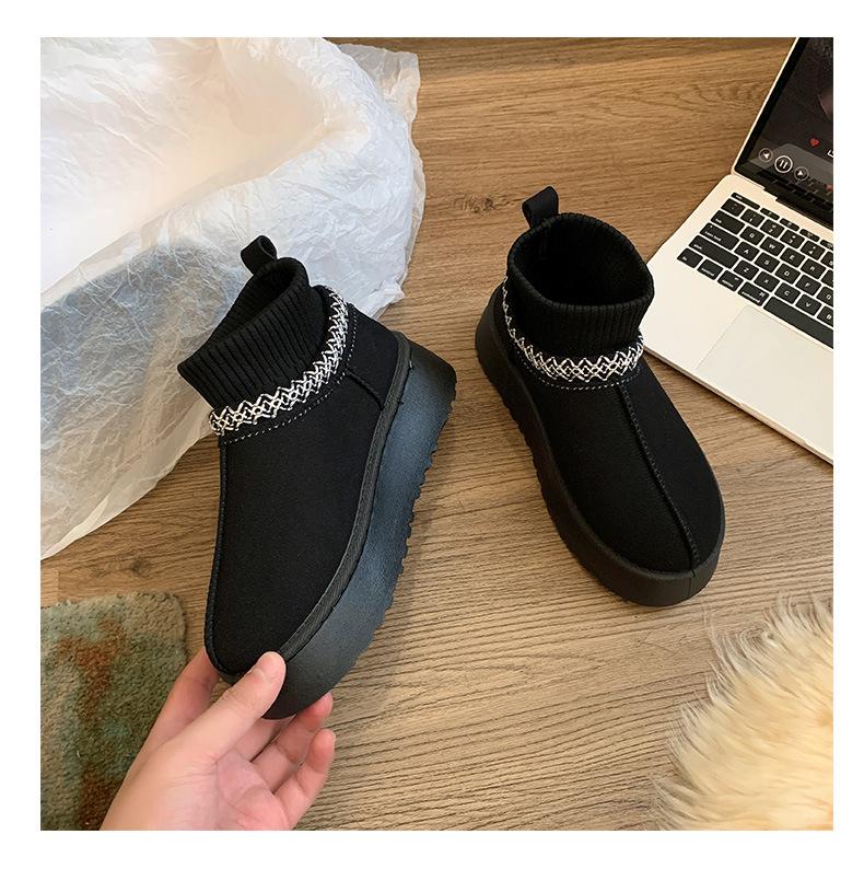 

Зимние ботинки толстоподошвенные с набивным утолщением женские 2025 новые осенне-зимние деревня Сангпо Северо-восток большие хлопковые ботинки короткие ботинки 38 чёрный