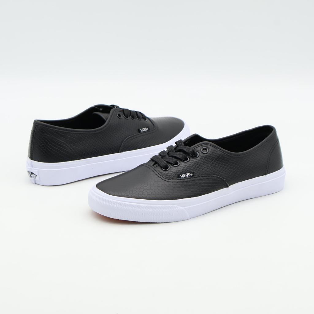 688082-0002 BILLY'S Exclusive Vans Authentic Year of the Snake Black (Men's)