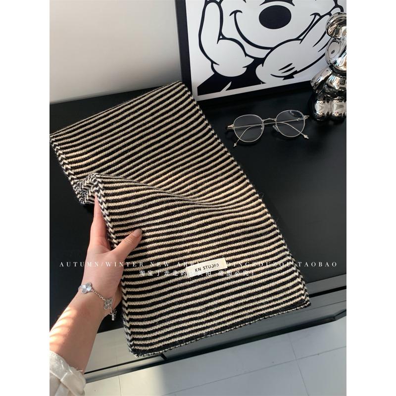 Classic Versatile Striped Knitted Scarf for Women in Autumn and Winter High End Fashionable Warm Scarf for Couples   Trendy