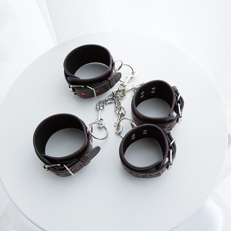 Sexy verstellbare Leder-Herzhandschellen für Sexspielzeug für Frauenpaare Hängeschnalle SM Bondage-Fesseln Exotisches Zubehör