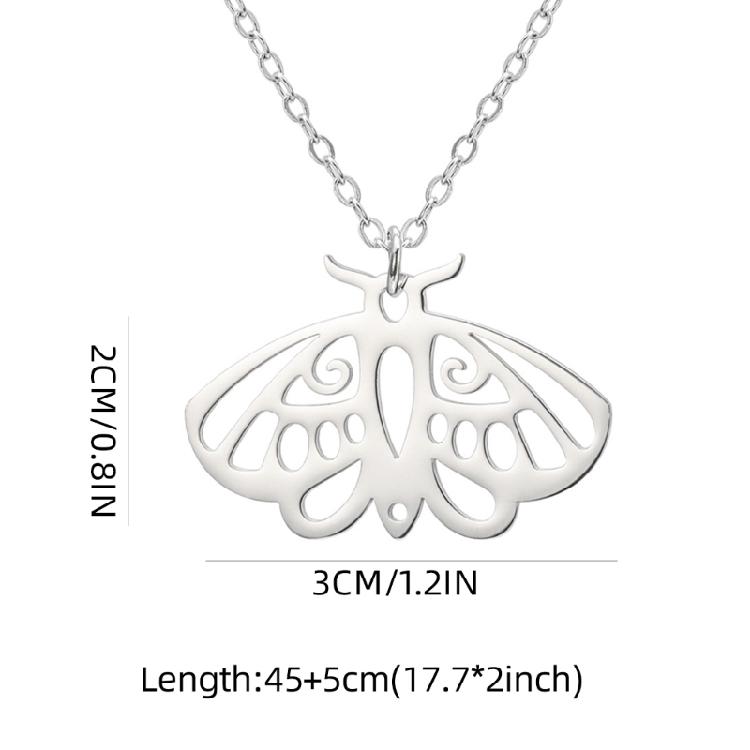 Unisex Aesthetic Punk Style Moth Necklace Elegant Gothic Style Necklace with Animal Pattern Pendant for Fashion Lovers