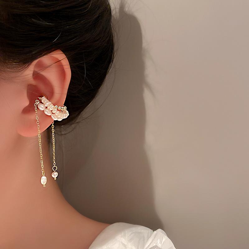 New Luxury Elegent Pearl Magnet Ear Clip Cuff Earrings for Women Linked Metal Magnet Clip Earrings Without Piercing Gifts
