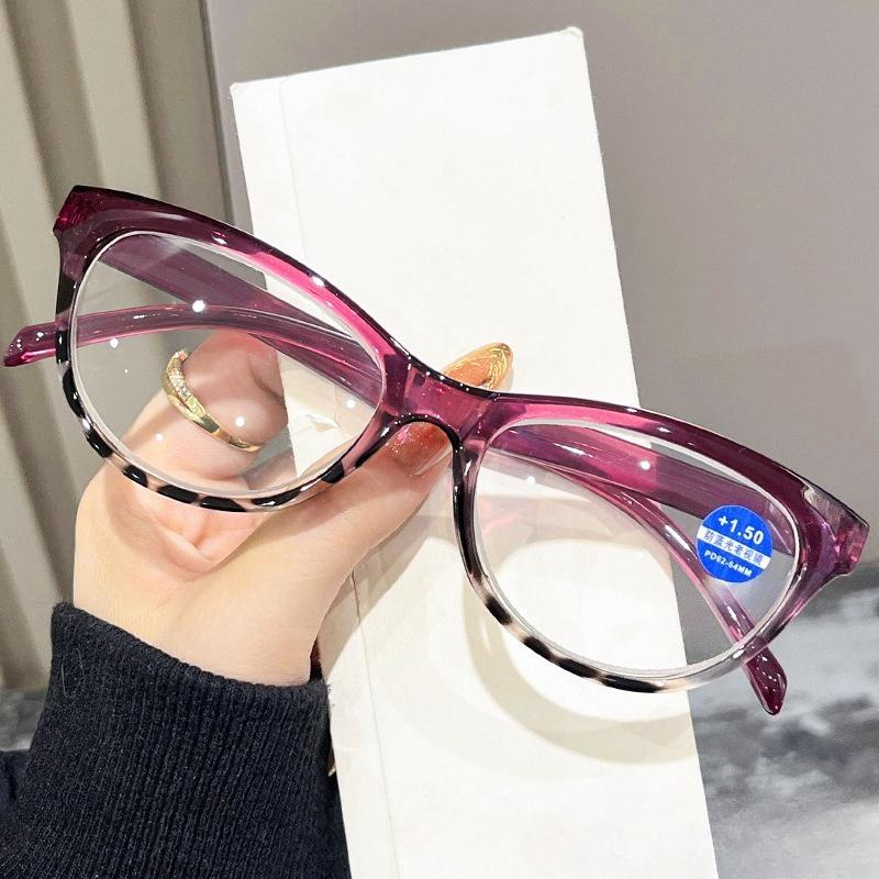 Unisex Oversized Leopard Print Fashion Reading Glasses Retro Cat-Eye High-Definition Blue Light Blocking Presbyopia Glasses