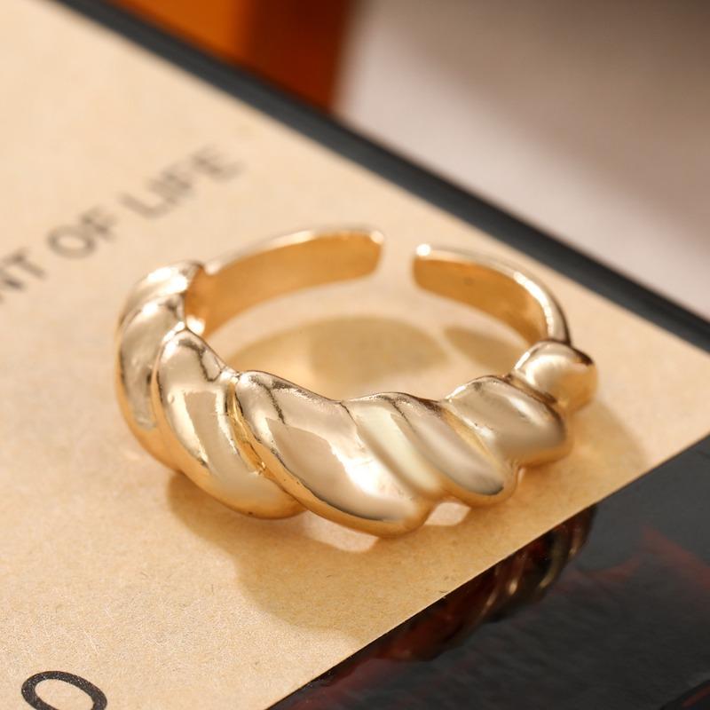 Zinc Alloy Ring - Fashionable, Versatile, Pleated Open Adjustable Irregular Ring