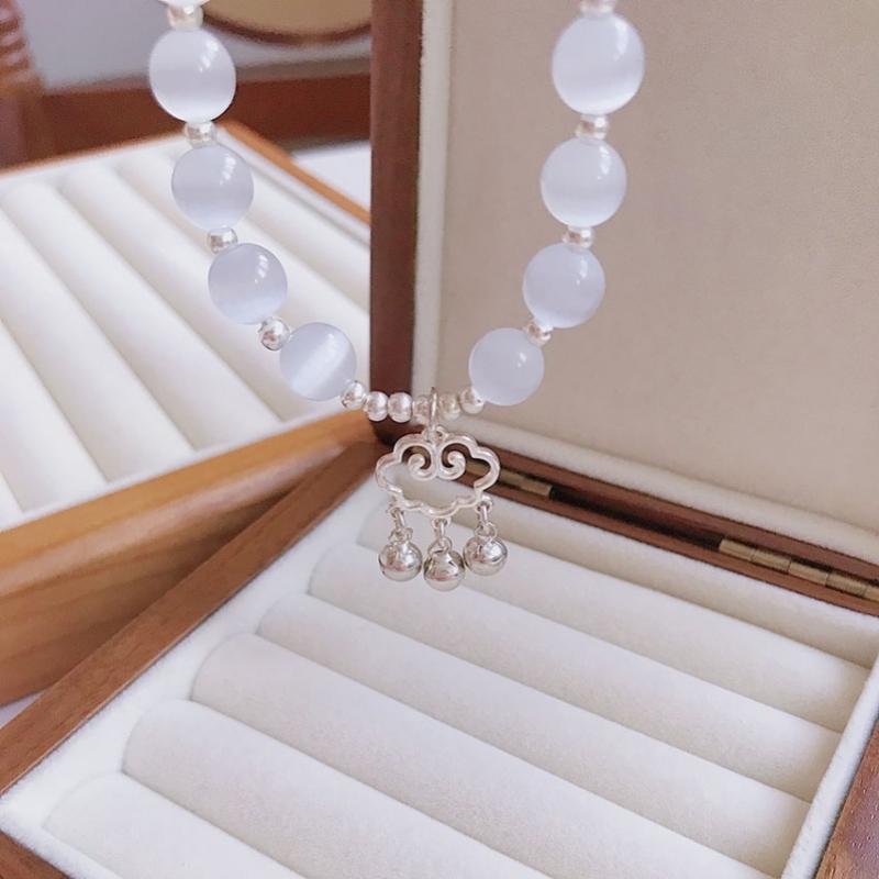 Xiangyun Moonlight Bracelet: Trendy Beaded Design for Women, Cool and Sweet, Perfect for Students and Besties.