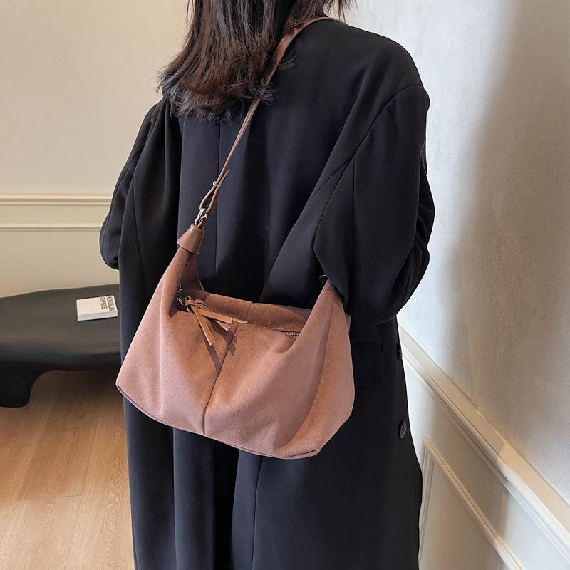 Autumn and winter pu bag women's new autumn and winter tide popular solid color shoulder bag casual large capacity commuter tote bag