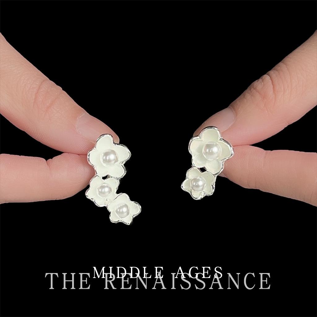 AB асимметричные серьги-цветы литературные ретро элегантные пусеты