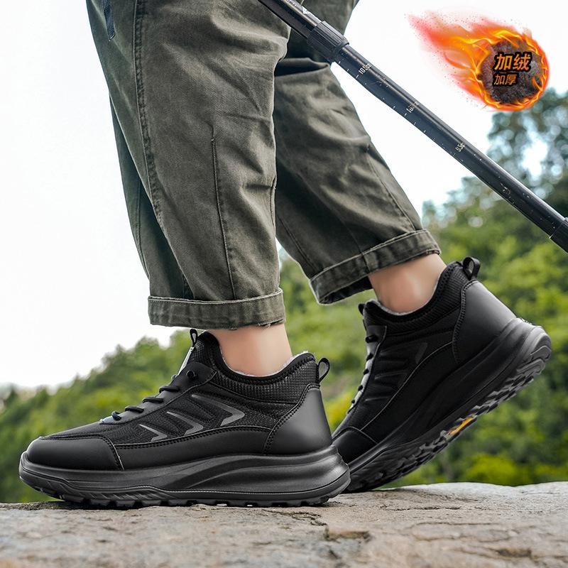 Winter new soft-soled walking shoes, velvet warm cotton shoes, medium leather non-slip sneakers