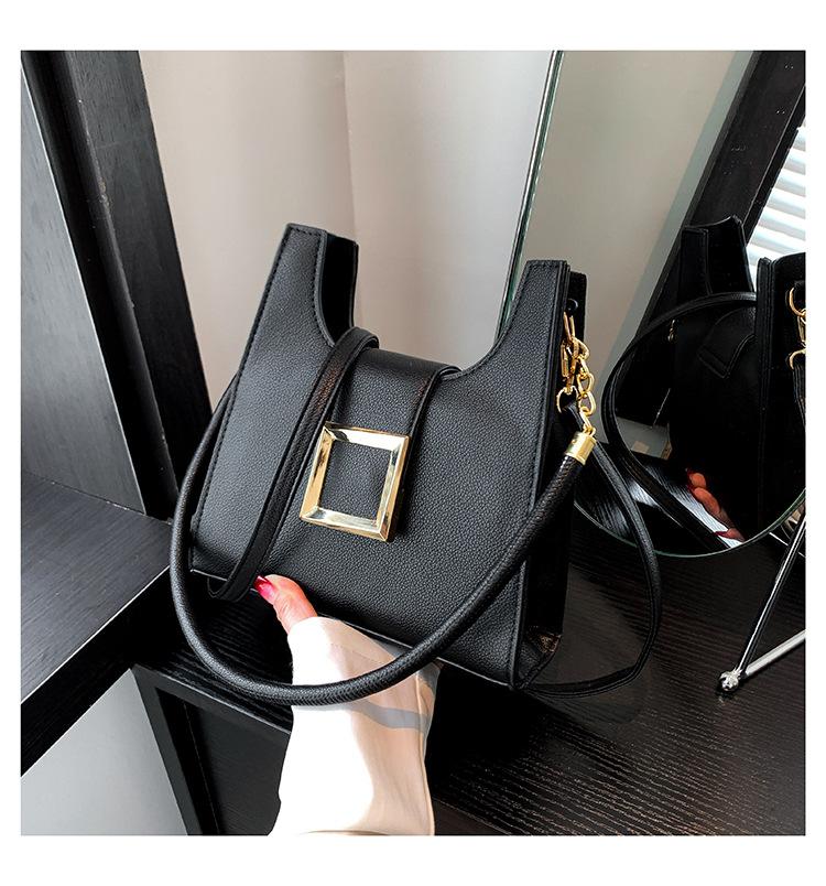 

Маленькая женская сумка на одно плечо в иностранном стиле 2024 года, новая модная популярная сумка на два плечевых ремня с текстурой подмышкой, сумка через плечо чёрный